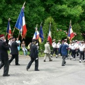 Le cortège avec les porte-drapeaux