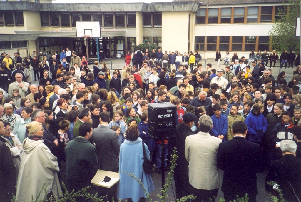 Cérémonie au collège de Dormans pour les 20 ans du jumelage en 2001