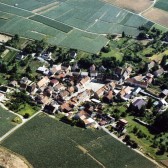 Vue aérienne de Vassieux, hameau de Dormans