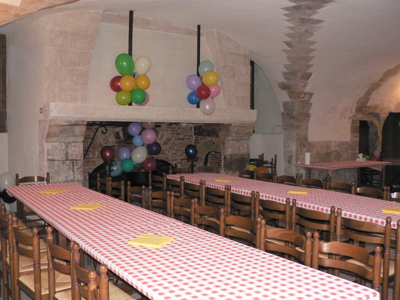 La salle des gardes du Château de Dormans pour 40 à 50 personnes