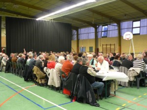 L'assemblée à la salle des fêtes