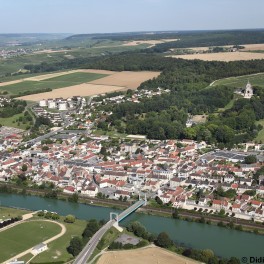 Vue aérienne de Dormans - Didier Tatin