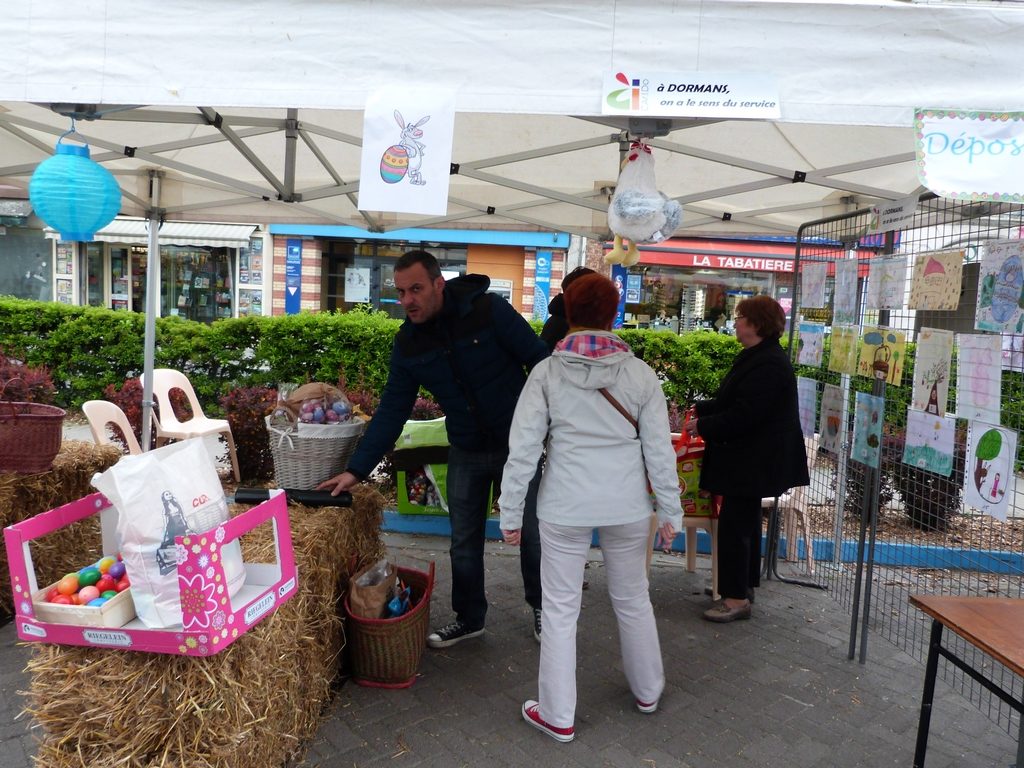 animation du marché de Dormans avril 2017 Installation