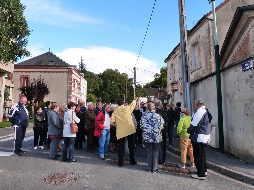 Les alentours du château lors des Journées Européennes du patrimoine à Dormans