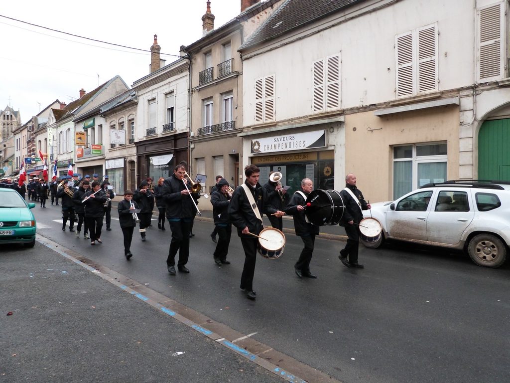 défilé à Dormans 11 novembre 2018