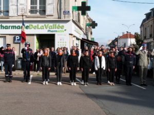 Les cadets au monument aux morts de Dormans le 11 novembre 2022